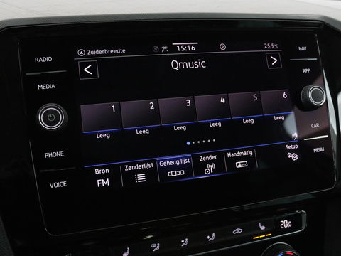 Volkswagen Passat Variant 1.4 TSI PHEV GTE Business | Panoramadak | Massage | Stoelverwarming | Adaptive cruise | Camera | Elektrische achterklep