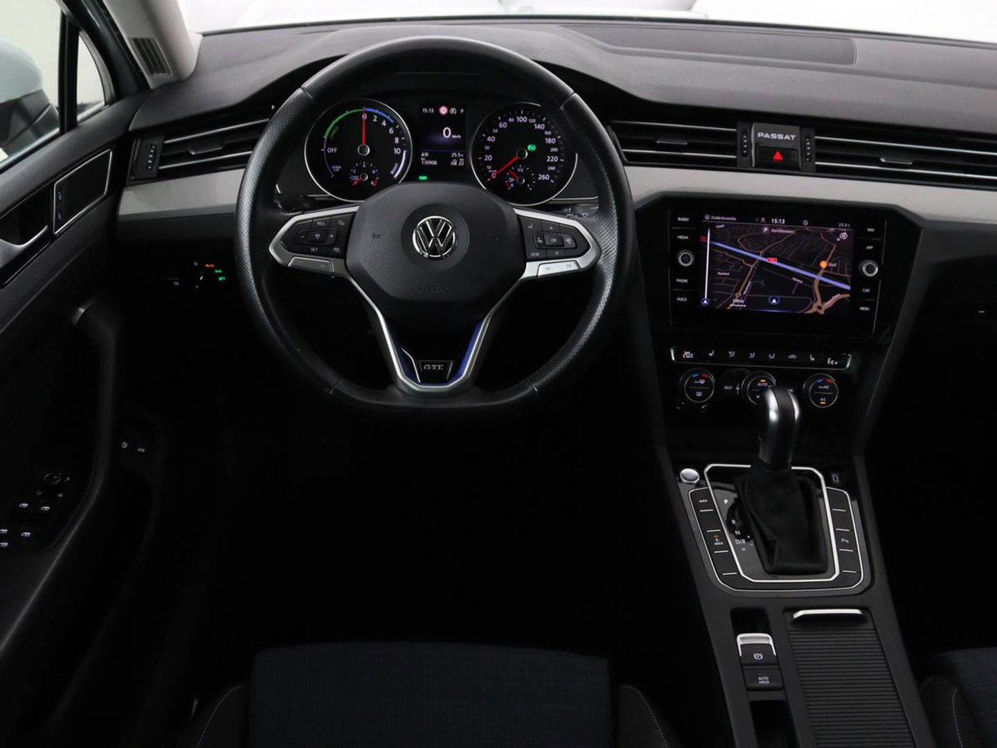 Volkswagen Passat Variant 1.4 TSI PHEV GTE Business | Panoramadak | Massage | Stoelverwarming | Adaptive cruise | Camera | Elektrische achterklep