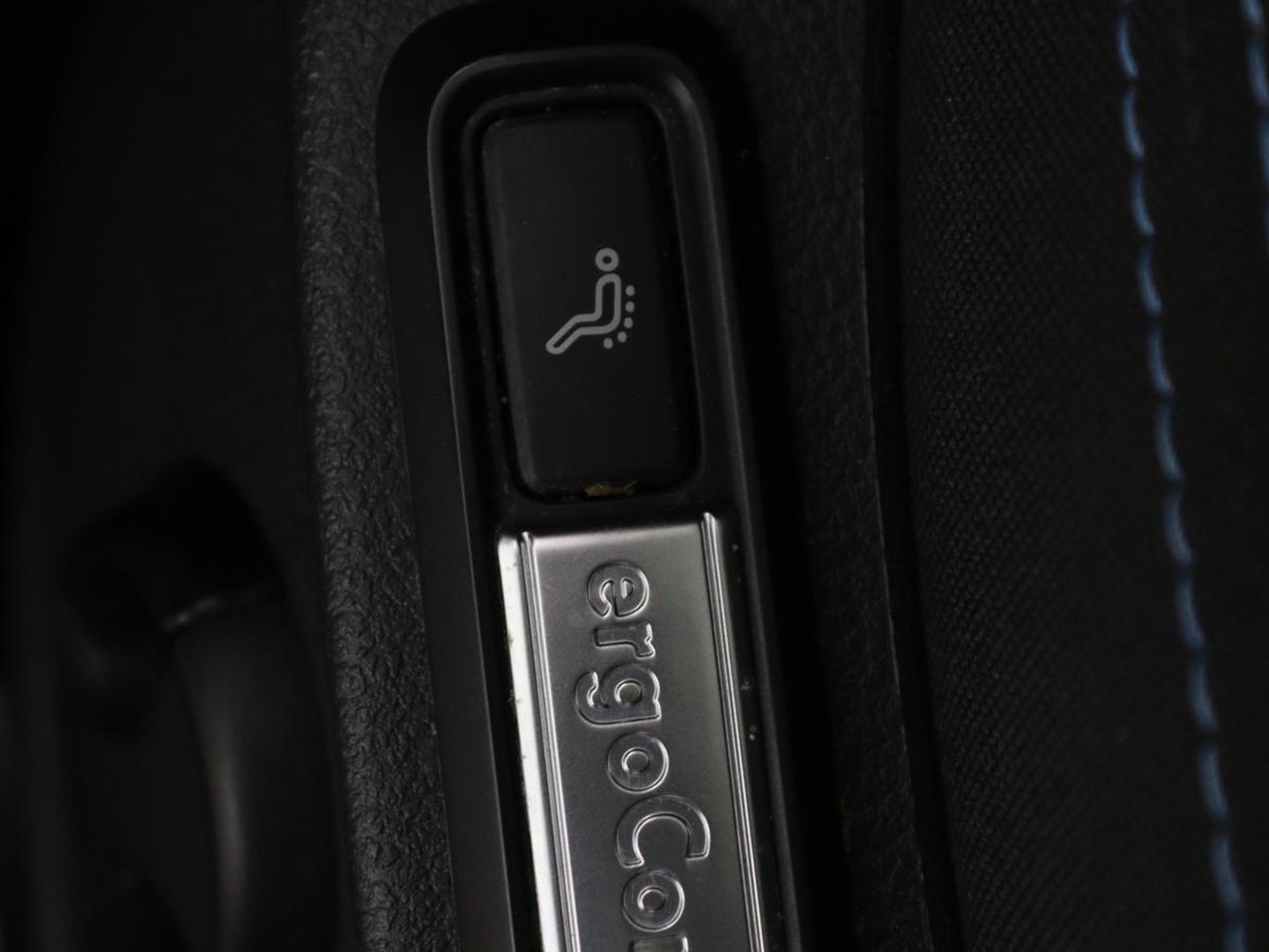 Volkswagen Passat Variant 1.4 TSI PHEV GTE Business | Panoramadak | Massage | Stoelverwarming | Adaptive cruise | Camera | Elektrische achterklep