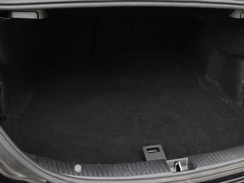 Mercedes-Benz C-Klasse 180 Business Solution AMG | Panoramadak | Leder | Stoelverwarming | Cruise control | 360 Camera | Elektrische achterklep | Carplay | Burmester