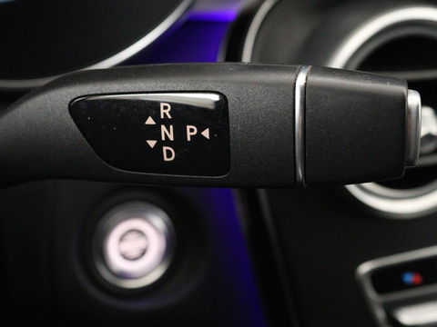 Mercedes-Benz C-Klasse 180 Business Solution AMG | Panoramadak | Leder | Stoelverwarming | Cruise control | 360 Camera | Elektrische achterklep | Carplay | Burmester