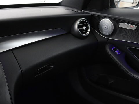 Mercedes-Benz C-Klasse 180 Business Solution AMG | Panoramadak | Leder | Stoelverwarming | Cruise control | 360 Camera | Elektrische achterklep | Carplay | Burmester