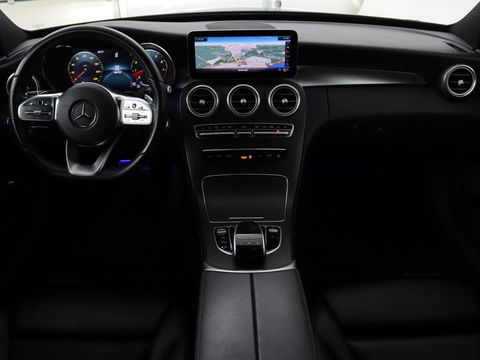 Mercedes-Benz C-Klasse 180 Business Solution AMG | Panoramadak | Leder | Stoelverwarming | Cruise control | 360 Camera | Elektrische achterklep | Carplay | Burmester