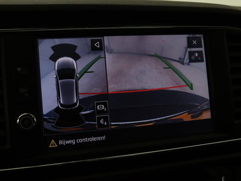 SEAT Leon 2.0 TDI FR | Panoramadak | Virtual Cockpit | Maxton | Stoelverwarming | Adaptive cruise | Camera | Carplay | Sfeerverlichting | Full LED