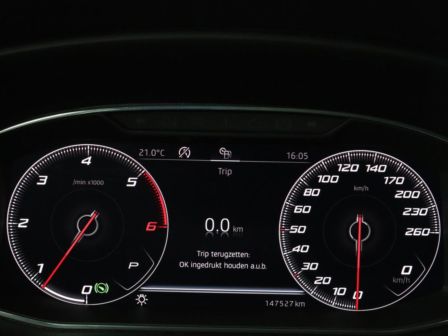 SEAT Leon 2.0 TDI FR | Panoramadak | Virtual Cockpit | Maxton | Stoelverwarming | Adaptive cruise | Camera | Carplay | Sfeerverlichting | Full LED