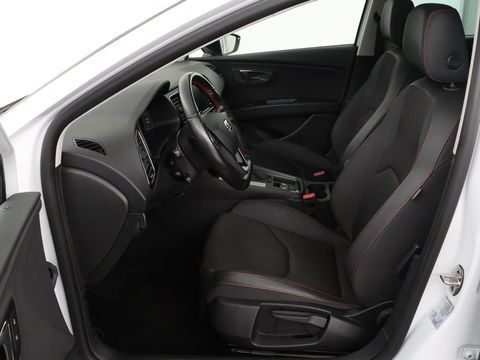 SEAT Leon 2.0 TDI FR | Panoramadak | Virtual Cockpit | Maxton | Stoelverwarming | Adaptive cruise | Camera | Carplay | Sfeerverlichting | Full LED