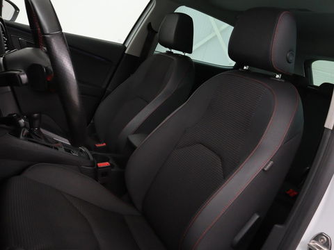 SEAT Leon 2.0 TDI FR | Panoramadak | Virtual Cockpit | Maxton | Stoelverwarming | Adaptive cruise | Camera | Carplay | Sfeerverlichting | Full LED