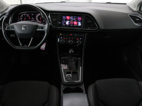 SEAT Leon 2.0 TDI FR | Panoramadak | Virtual Cockpit | Maxton | Stoelverwarming | Adaptive cruise | Camera | Carplay | Sfeerverlichting | Full LED