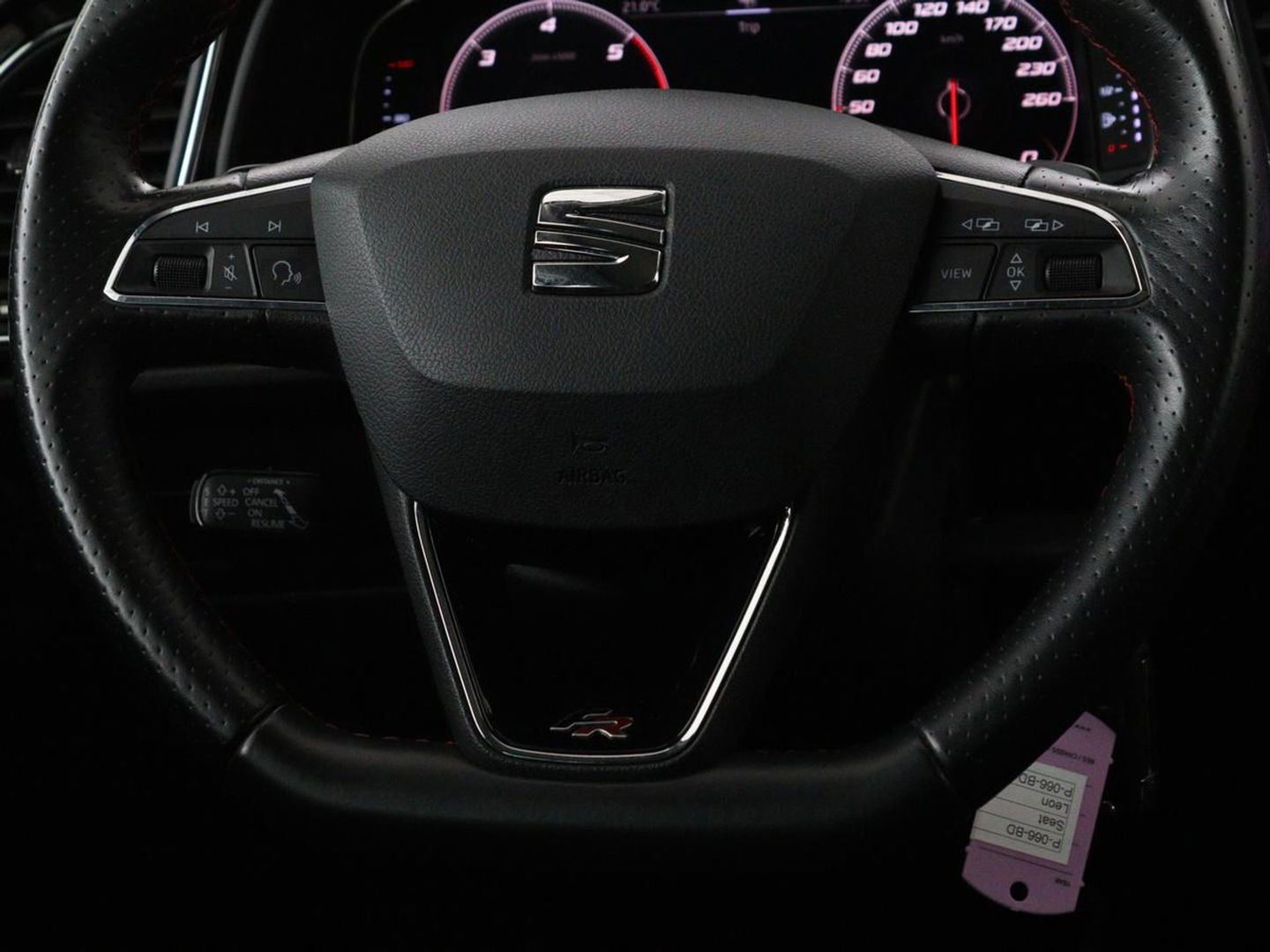 SEAT Leon 2.0 TDI FR | Panoramadak | Virtual Cockpit | Maxton | Stoelverwarming | Adaptive cruise | Camera | Carplay | Sfeerverlichting | Full LED