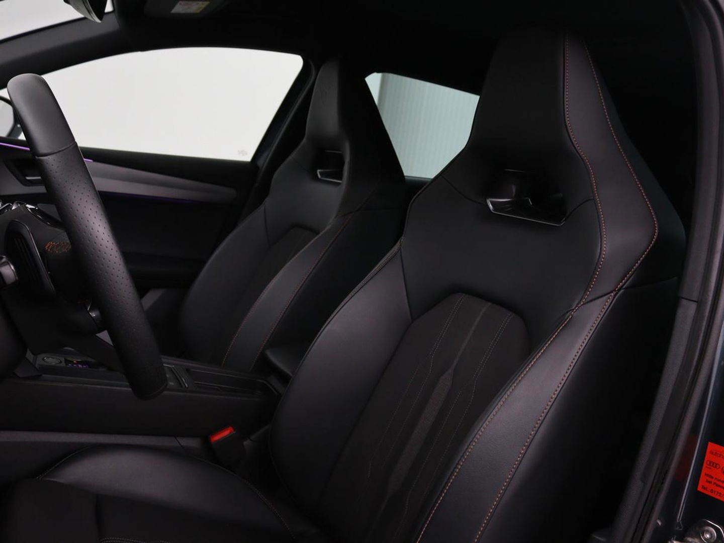 CUPRA Leon 1.4 e-Hybrid VZ Performance | Stoel & Stuurverwarming | Adaptive cruise | Carplay | Camera | Memory | Sportstoelen | Full LED