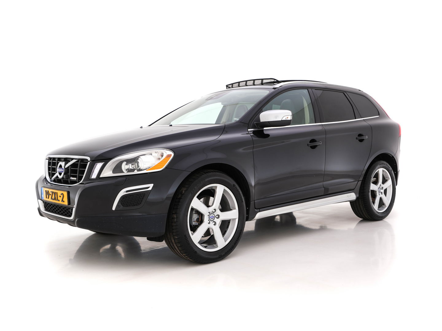 Volvo XC60 2.4 D5 AWD R-Design Aut. *PANO | FULL-LEATHER | XENON | NAVI-FULLMAP | PREMIUN-SOUND | CAMERA | SPORT-SEATS | HEATED-SEATS | 20''ALU | TOWBAR*