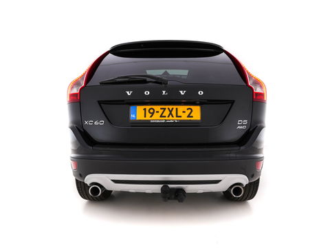 Volvo XC60 2.4 D5 AWD R-Design Aut. *PANO | FULL-LEATHER | XENON | NAVI-FULLMAP | PREMIUN-SOUND | CAMERA | SPORT-SEATS | HEATED-SEATS | 20''ALU | TOWBAR*