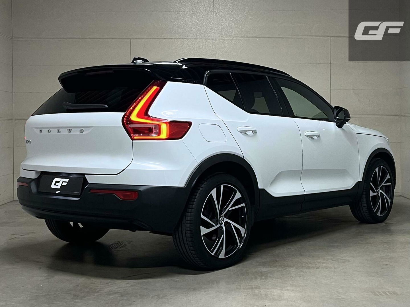 Volvo XC40 1.5 T5 Recharge R-Design Pano Navi Camera Cruise