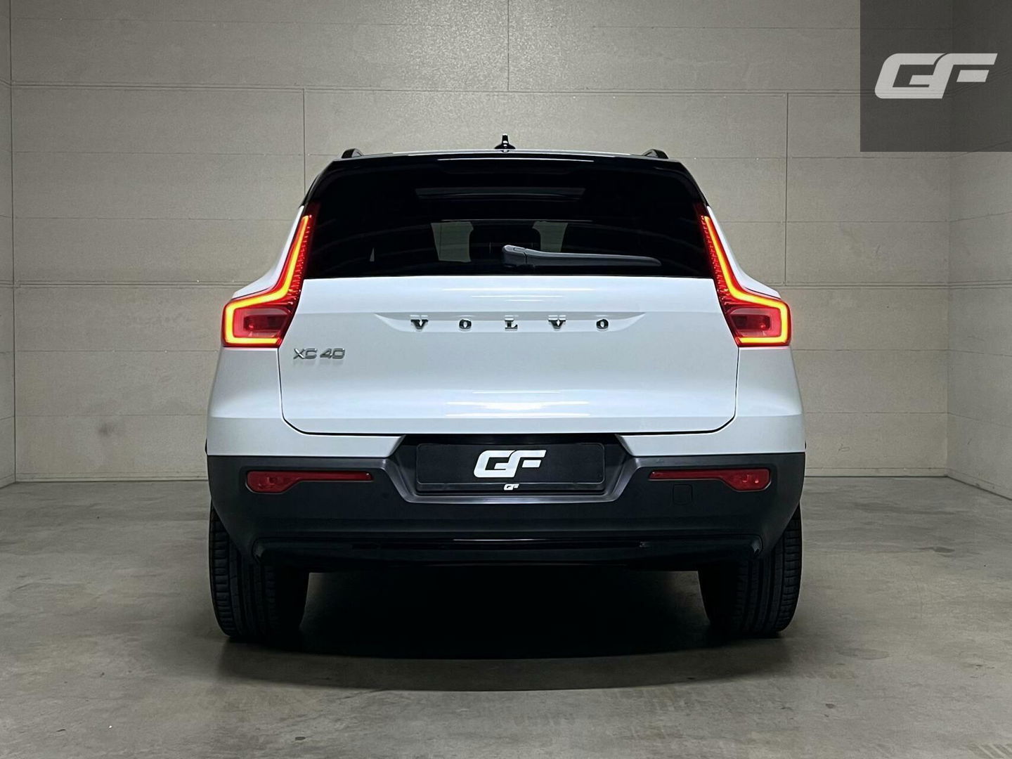 Volvo XC40 1.5 T5 Recharge R-Design Pano Navi Camera Cruise