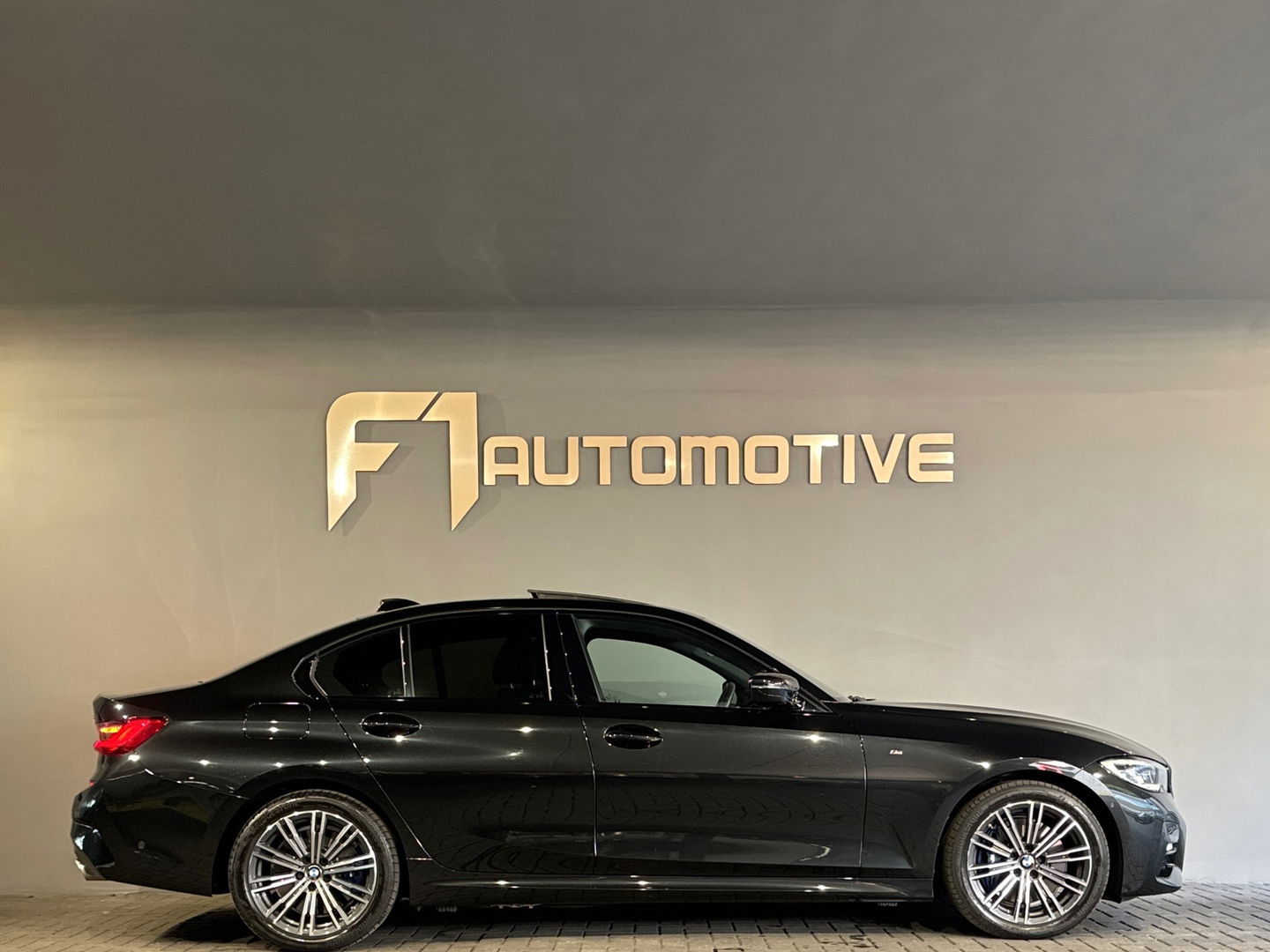 BMW 3-serie 330e High Executive M Sport Pano|HuD|ACC|Laser