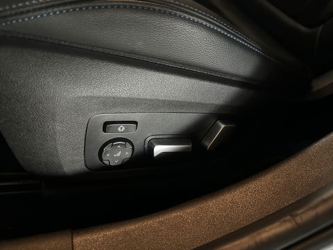 BMW 3-serie 330e High Executive M Sport Pano|HuD|ACC|Laser