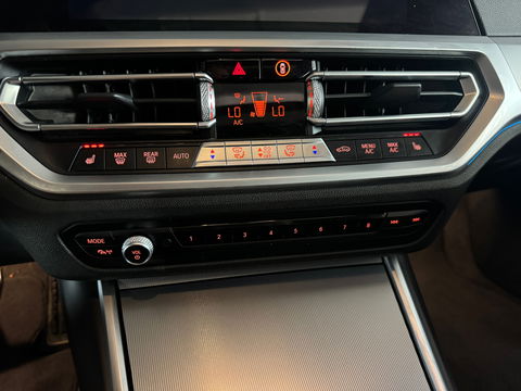 BMW 3-serie 330e High Executive M Sport Pano|HuD|ACC|Laser