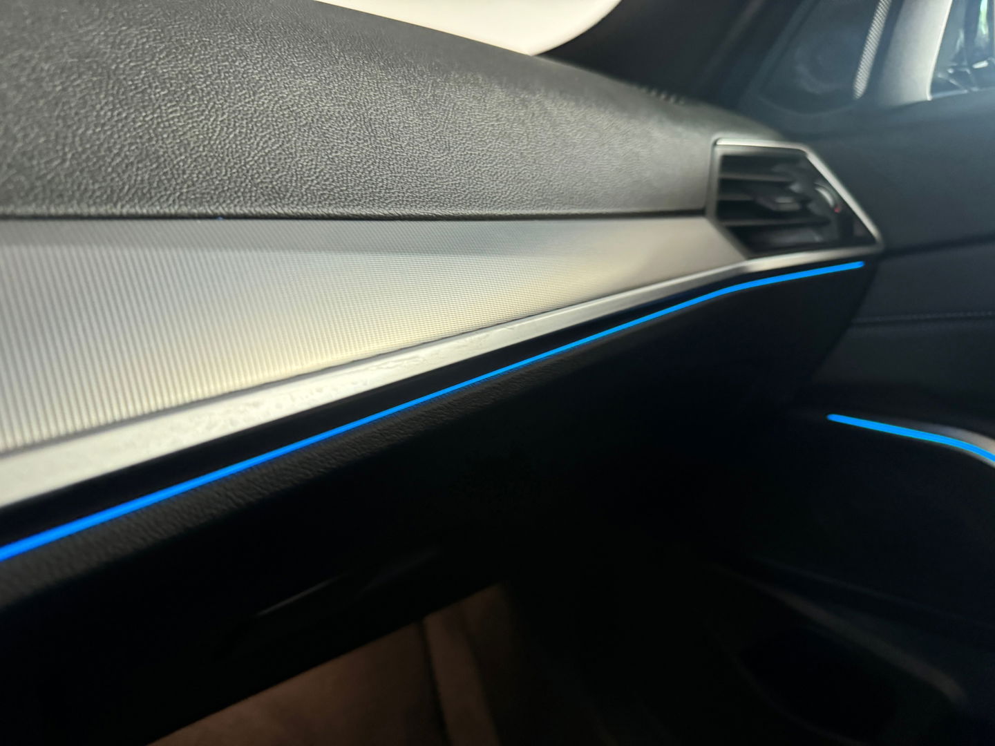 BMW 3-serie 330e High Executive M Sport Pano|HuD|ACC|Laser