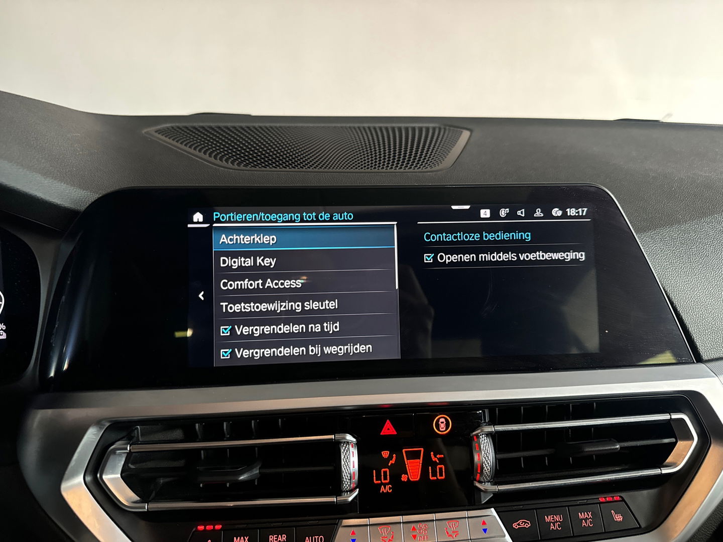 BMW 3-serie 330e High Executive M Sport Pano|HuD|ACC|Laser