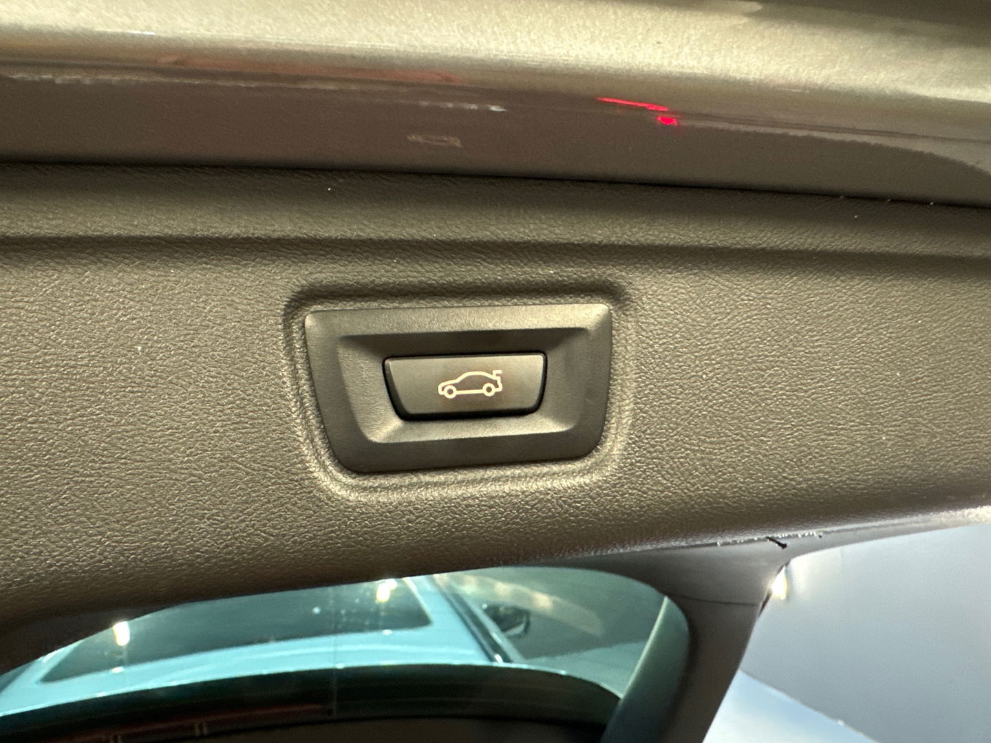 BMW 3 Serie Touring 330e M Sport Pano|Trekhaak|HuD|360C|ACC
