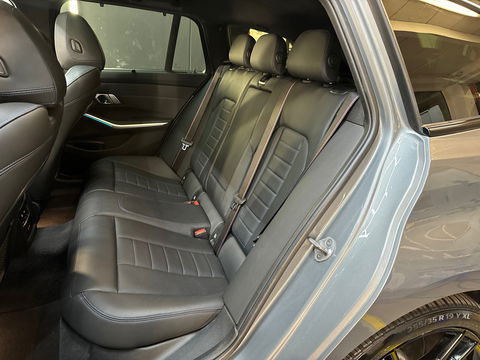 BMW 3 Serie Touring 330e M Sport Pano|Trekhaak|HuD|360C|ACC