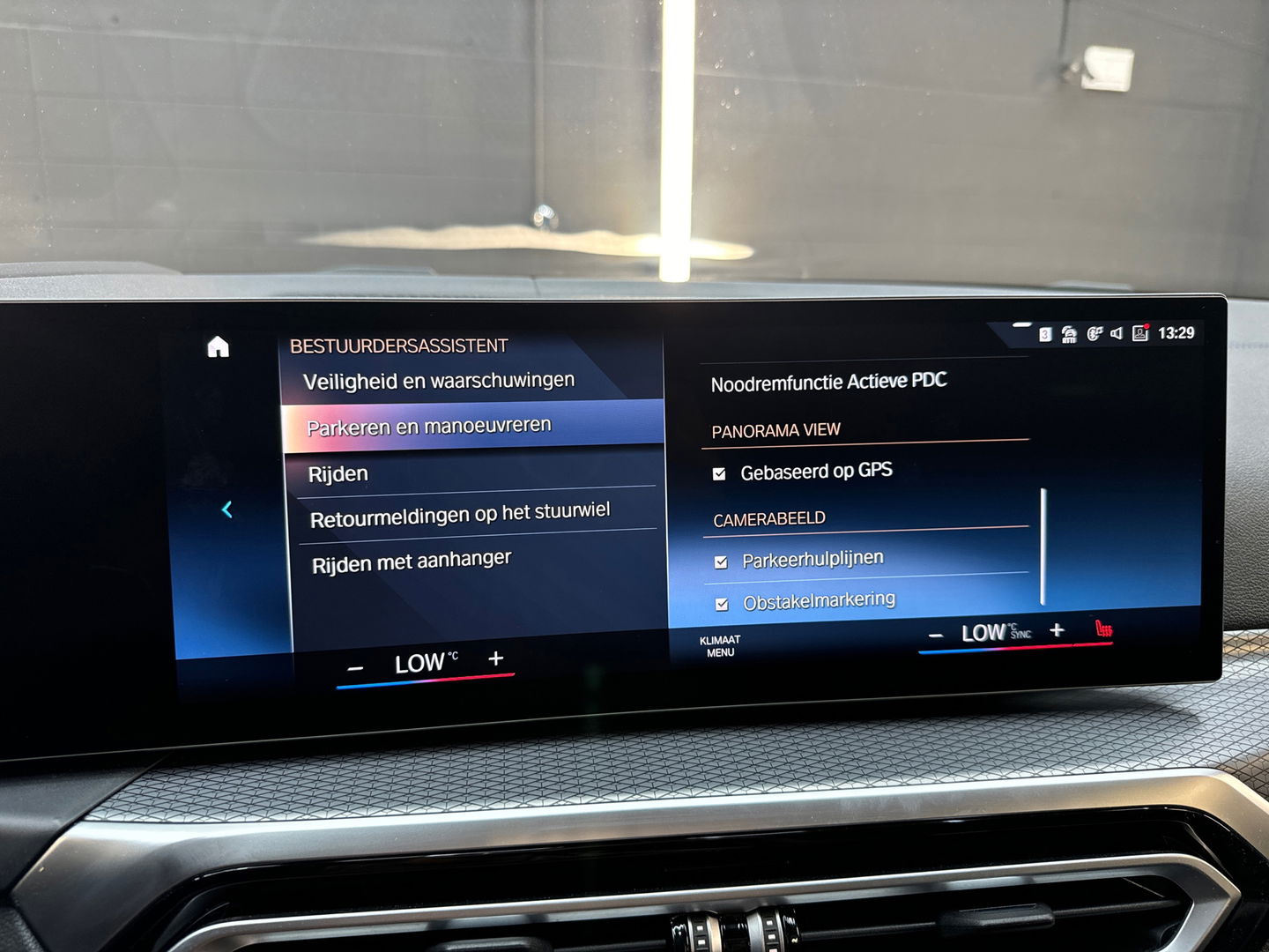 BMW 3 Serie Touring 330e M Sport Pano|Trekhaak|HuD|360C|ACC
