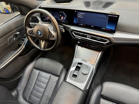 BMW 3 Serie Touring 330e M Sport Pano|Trekhaak|HuD|360C|ACC