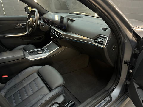 BMW 3 Serie Touring 330e M Sport Pano|Trekhaak|HuD|360C|ACC