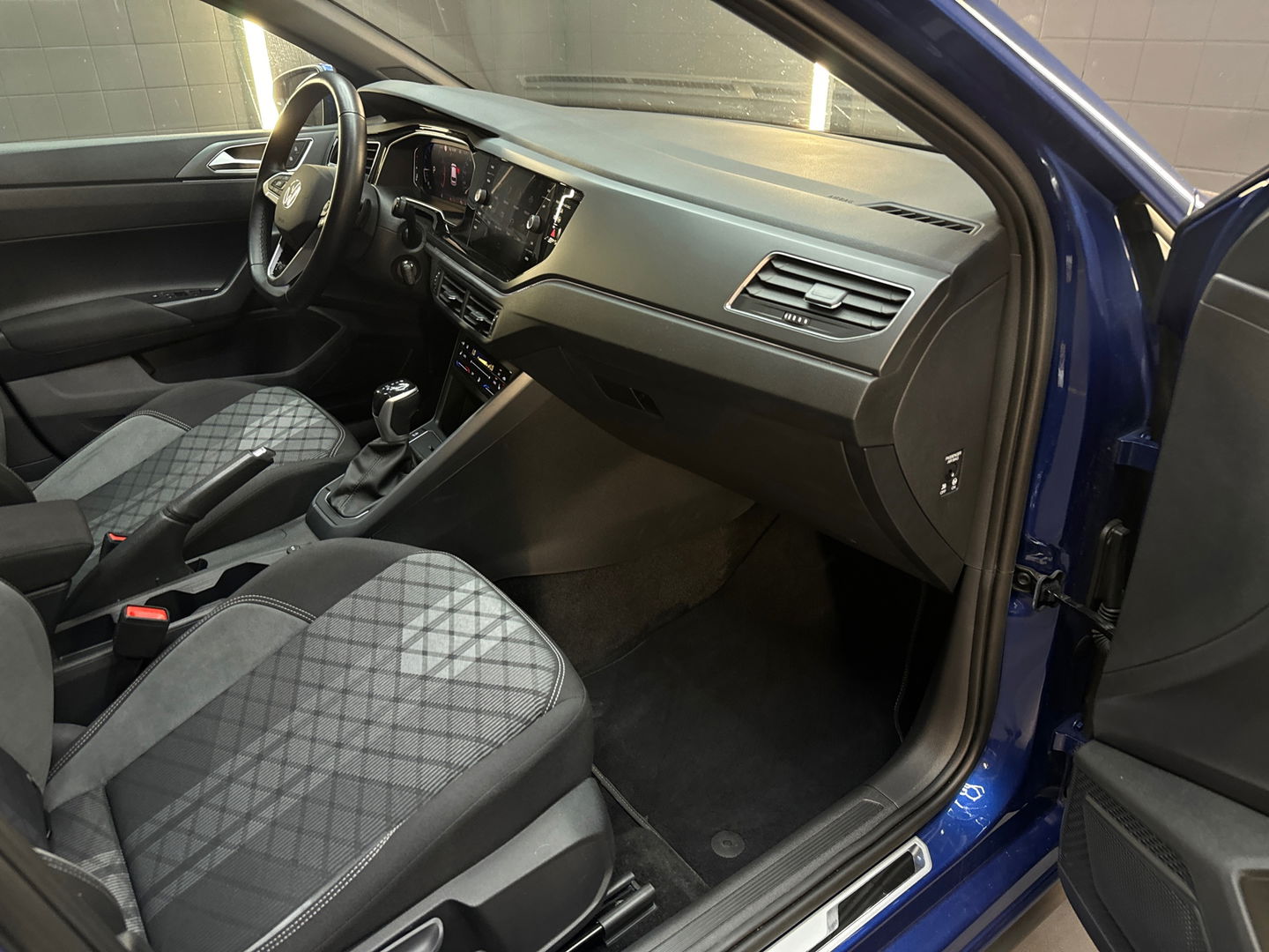 Volkswagen Polo 1.0 TSI 2X R-Line Pano|IQ|CarPlay|ACC|Camera
