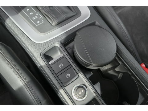 Audi Q3 35 TFSI 150pk S-line Panoramadak *BTW* Virtual cockpit Trekhaak Camera Sportstoelen Navigatie