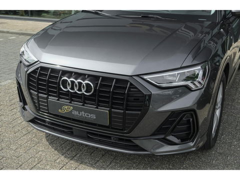 Audi Q3 35 TFSI 150pk S-line Panoramadak *BTW* Virtual cockpit Trekhaak Camera Sportstoelen Navigatie