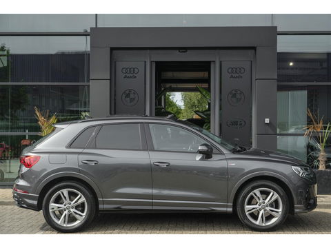 Audi Q3 35 TFSI 150pk S-line Panoramadak *BTW* Virtual cockpit Trekhaak Camera Sportstoelen Navigatie