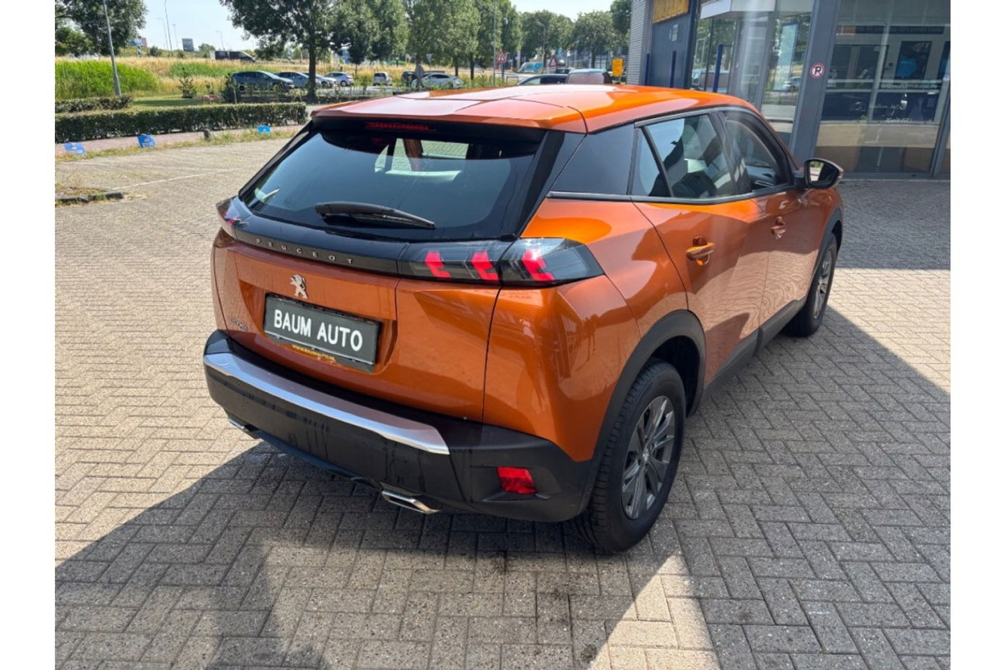 Peugeot 2008 1.2 PT 130PK AUTOMAAT ACTIVE PACK AIRCO CRUISE NAVI PDC.