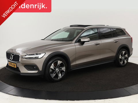 Volvo V60 Cross Country 2.0 B5 AWD Pro | Panoramadak | Head-Up | Leder | Stoelverwarming | Trekhaak | Adaptive cruise | Carplay | Navigatie | Keyless | Harman/Kardon