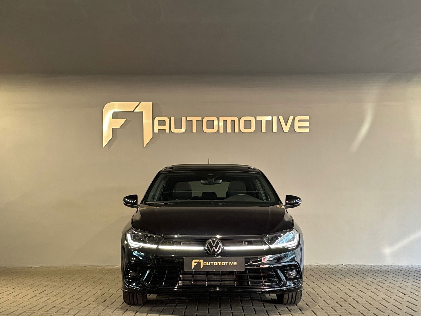 Volkswagen Polo 1.0 TSI R-Line Business Pano|IQ Light|Camera