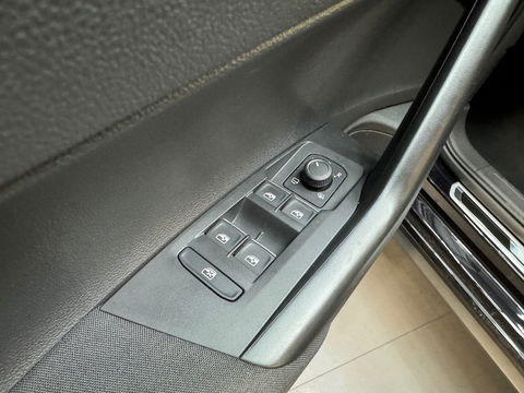 Volkswagen Polo 1.0 TSI R-Line Business Pano|IQ Light|Camera