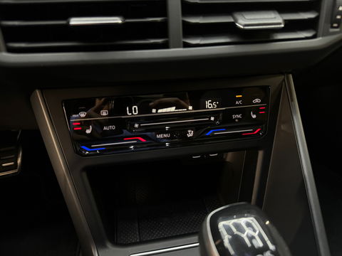 Volkswagen Polo 1.0 TSI R-Line Business Pano|IQ Light|Camera