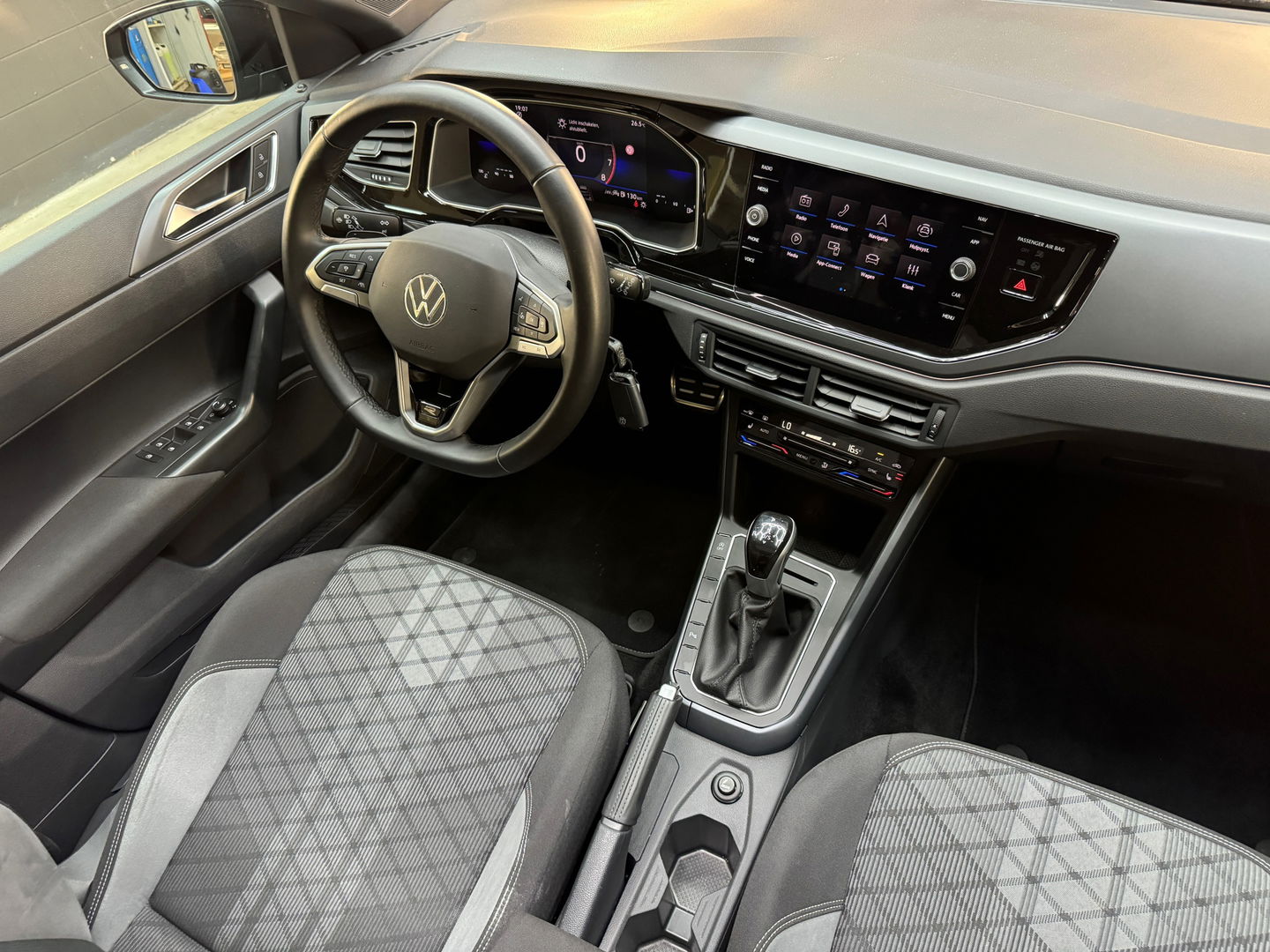 Volkswagen Polo 1.0 TSI R-Line Business Pano|IQ Light|Camera