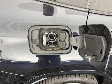 BMW iX3 High Executive Shadow-line-Plus-Pack 80 kWh [ 3-Fase ] (INCL-BTW) *PANO | LUXURY-LEATHER | FULL-LED | MEMORY-PACK | HEAD-UP | ADAPTIVE-CRUISE | TOPVIEW | HARMAN/KARDON-AUDIO | BLIND-SPOT | SPORT-SEATS | DAB+ | CARPLAY | KEYLESS | 20''ALU*