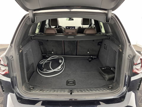 BMW iX3 High Executive Shadow-line-Plus-Pack 80 kWh [ 3-Fase ] (INCL-BTW) *PANO | LUXURY-LEATHER | FULL-LED | MEMORY-PACK | HEAD-UP | ADAPTIVE-CRUISE | TOPVIEW | HARMAN/KARDON-AUDIO | BLIND-SPOT | SPORT-SEATS | DAB+ | CARPLAY | KEYLESS | 20''ALU*