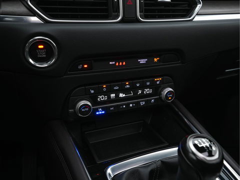 Mazda CX-5 2.0 SkyActiv-G 165 Signature *PANO | LUXURY-LEATHER | BOSE-SOUNDSYSTEM | FULL-LED | ADAPTIVE-CRUISE | MEMORY-PACK |  HEAD-UP | KEYLESS | TOP-VIEW | BLINDSPOT | HEATED/COOLED-COMFORTSEATS | NAVI-FULLMAP | LANE-ASSIST |  .