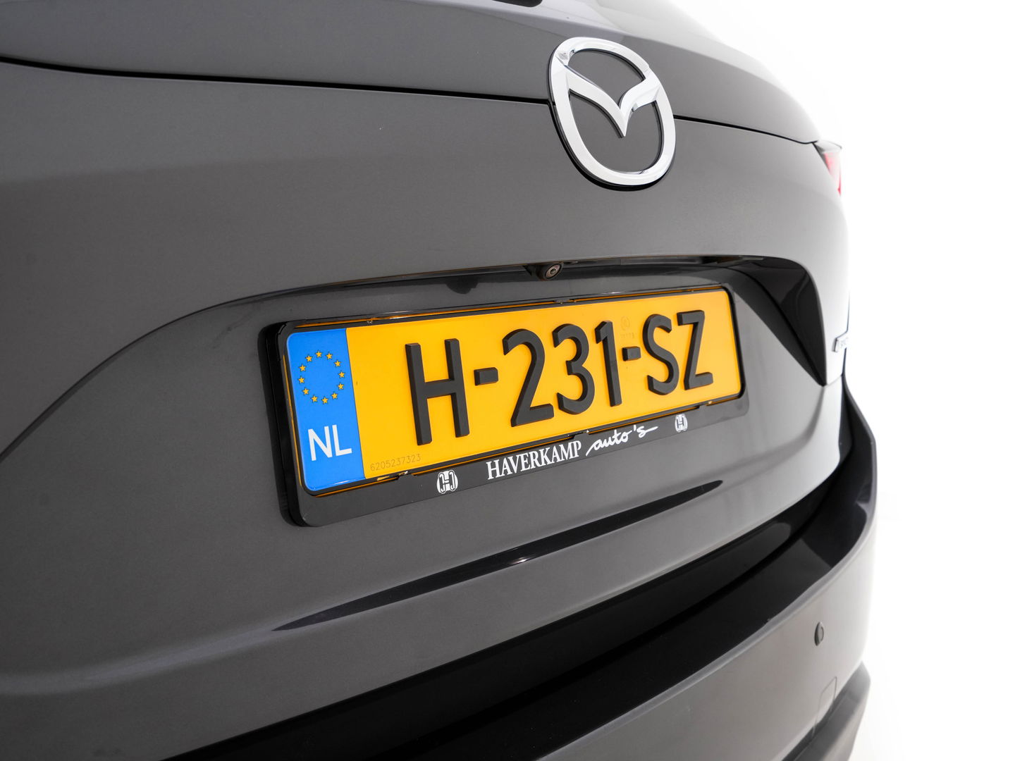 Mazda CX-5 2.0 SkyActiv-G 165 Signature *PANO | LUXURY-LEATHER | BOSE-SOUNDSYSTEM | FULL-LED | ADAPTIVE-CRUISE | MEMORY-PACK |  HEAD-UP | KEYLESS | TOP-VIEW | BLINDSPOT | HEATED/COOLED-COMFORTSEATS | NAVI-FULLMAP | LANE-ASSIST |  .