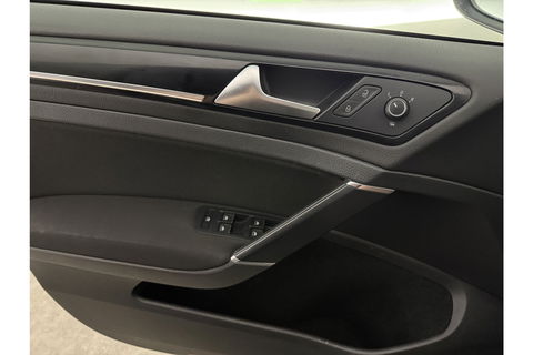 Volkswagen Golf 2.0 TDI GTD 184PK DSG Clima LED Cruise Parkeersensoren 18''LMV Stoelverwarming