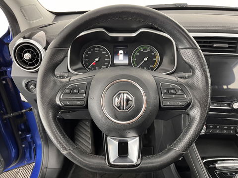 MG Mg Zs EV Luxury 45 kWh (INCL-BTW) *PANO | FULL-LEATHER | CCS-FASTLOADER | KEYLESS | NAVI-FULLMAP | ADAPTIVE-CRUISE | CAMERA | HEATED-SPORT-SEATS | CARPLAY | BLINDSPOT | DAB | LANE-ASSIST | 17"ALU*