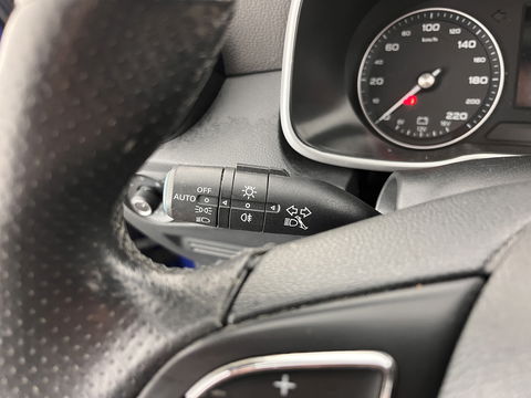 MG Mg Zs EV Luxury 45 kWh (INCL-BTW) *PANO | FULL-LEATHER | CCS-FASTLOADER | KEYLESS | NAVI-FULLMAP | ADAPTIVE-CRUISE | CAMERA | HEATED-SPORT-SEATS | CARPLAY | BLINDSPOT | DAB | LANE-ASSIST | 17"ALU*