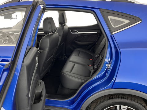 MG Mg Zs EV Luxury 45 kWh (INCL-BTW) *PANO | FULL-LEATHER | CCS-FASTLOADER | KEYLESS | NAVI-FULLMAP | ADAPTIVE-CRUISE | CAMERA | HEATED-SPORT-SEATS | CARPLAY | BLINDSPOT | DAB | LANE-ASSIST | 17"ALU*