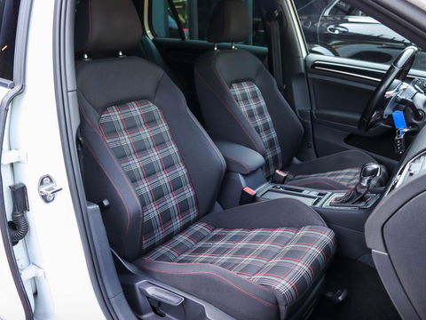 Volkswagen Golf GTI 2.0 TSI DSG | 300PK | Volledig onderhouden!
