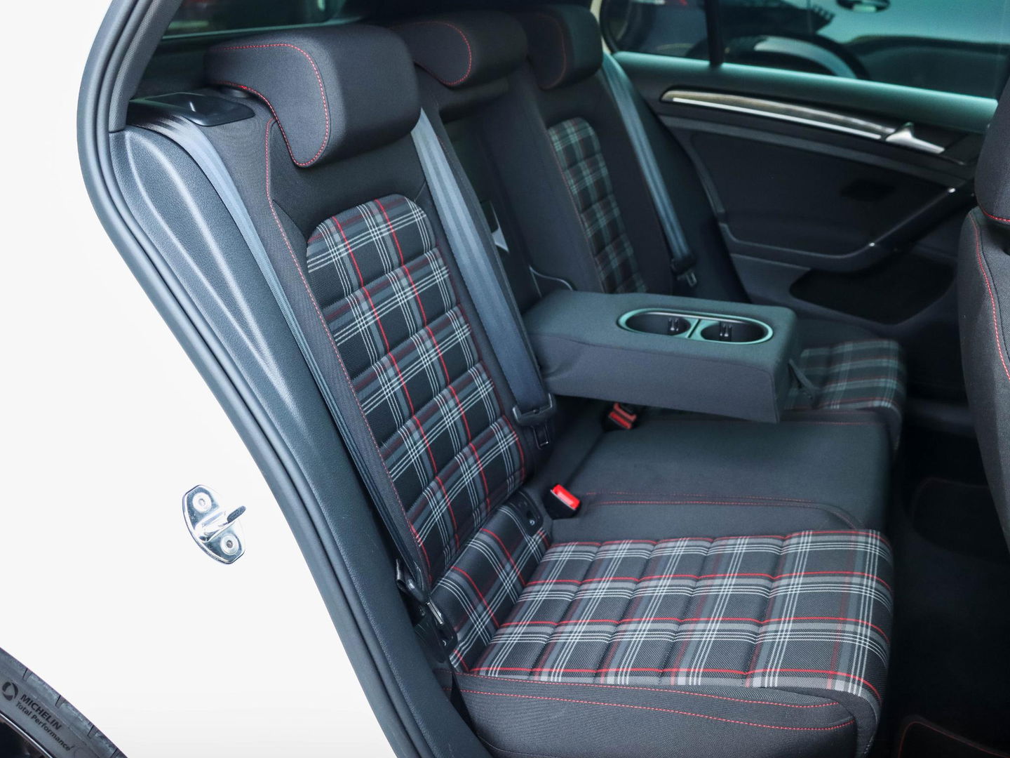 Volkswagen Golf GTI 2.0 TSI DSG | 300PK | Volledig onderhouden!