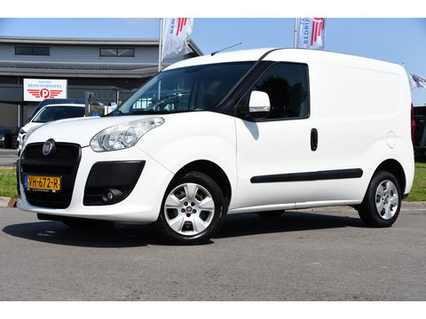 Fiat Dobló Cargo 1.3 MultiJet SX Sensoren, Airco, Trekhaak, 90PK, radio, Uniek!