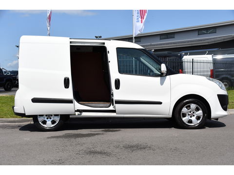 Fiat Dobló Cargo 1.3 MultiJet SX Sensoren, Airco, Trekhaak, 90PK, radio, Uniek!